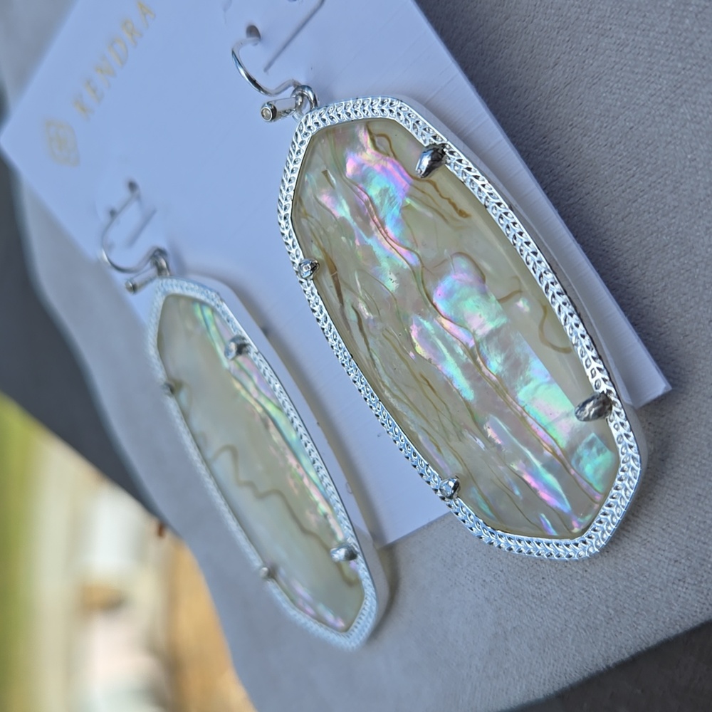Kendra Scott White Abalone Danielle Earrings - Picture 4 of 9